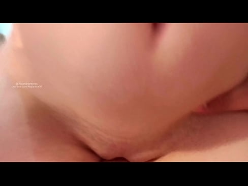 ❤️ Saré di kamar adina sarta éta kumaha kuring hudang ❤️❌ video seks di urang ️❤
